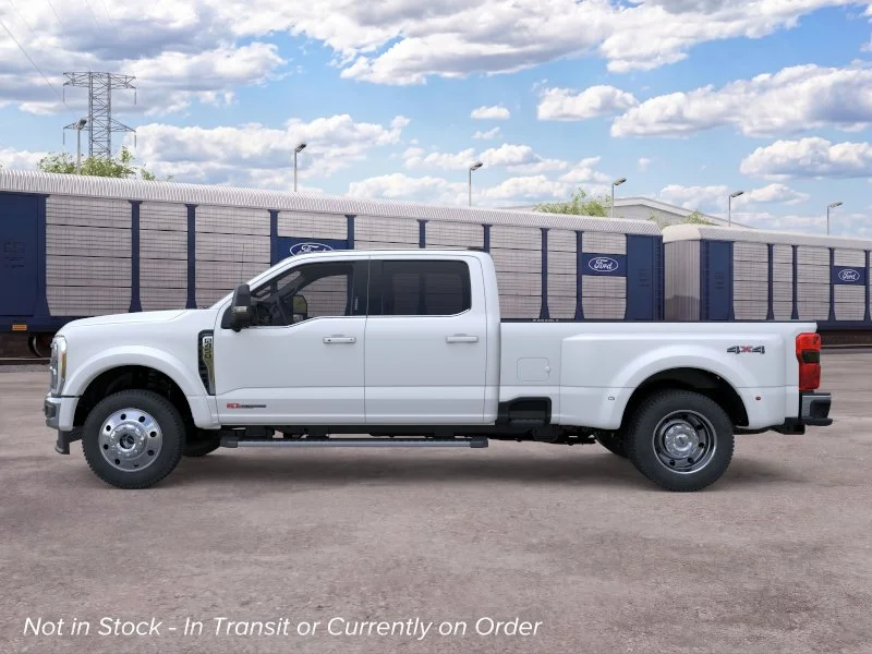New 2026 Star White Metallic Tri-Coat Ford LARIAT image 3