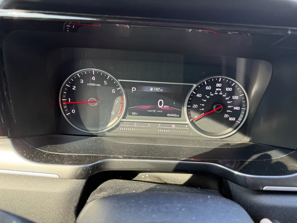 Used 2023 Silver Kia LX image 3