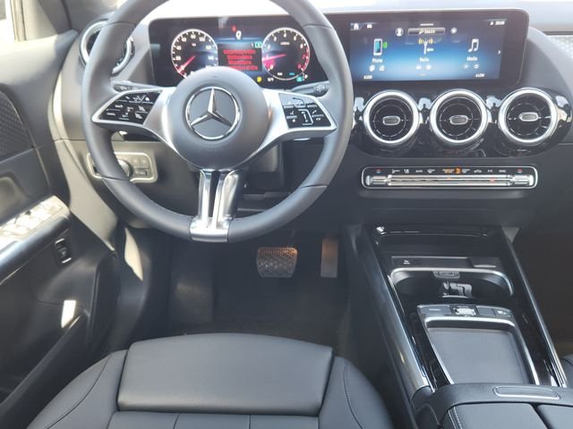 New 2026 Night Black Mercedes-Benz GLA 250 image 13