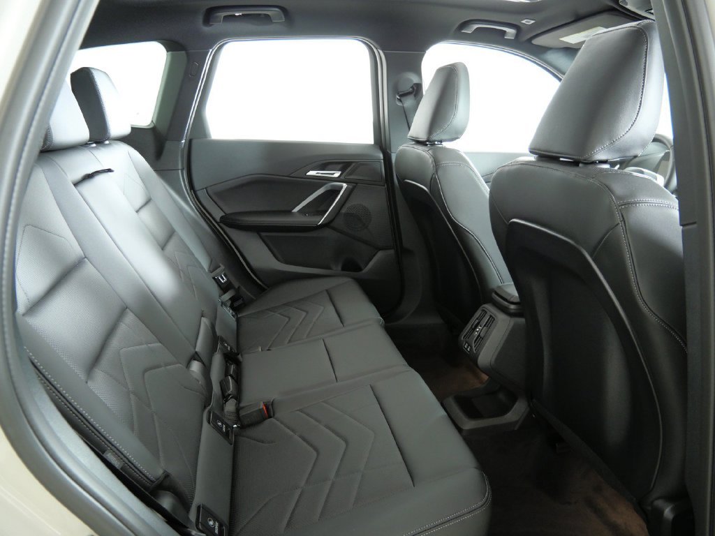 New 2027 Dune Grey Metallic BMW xDrive28i image 24