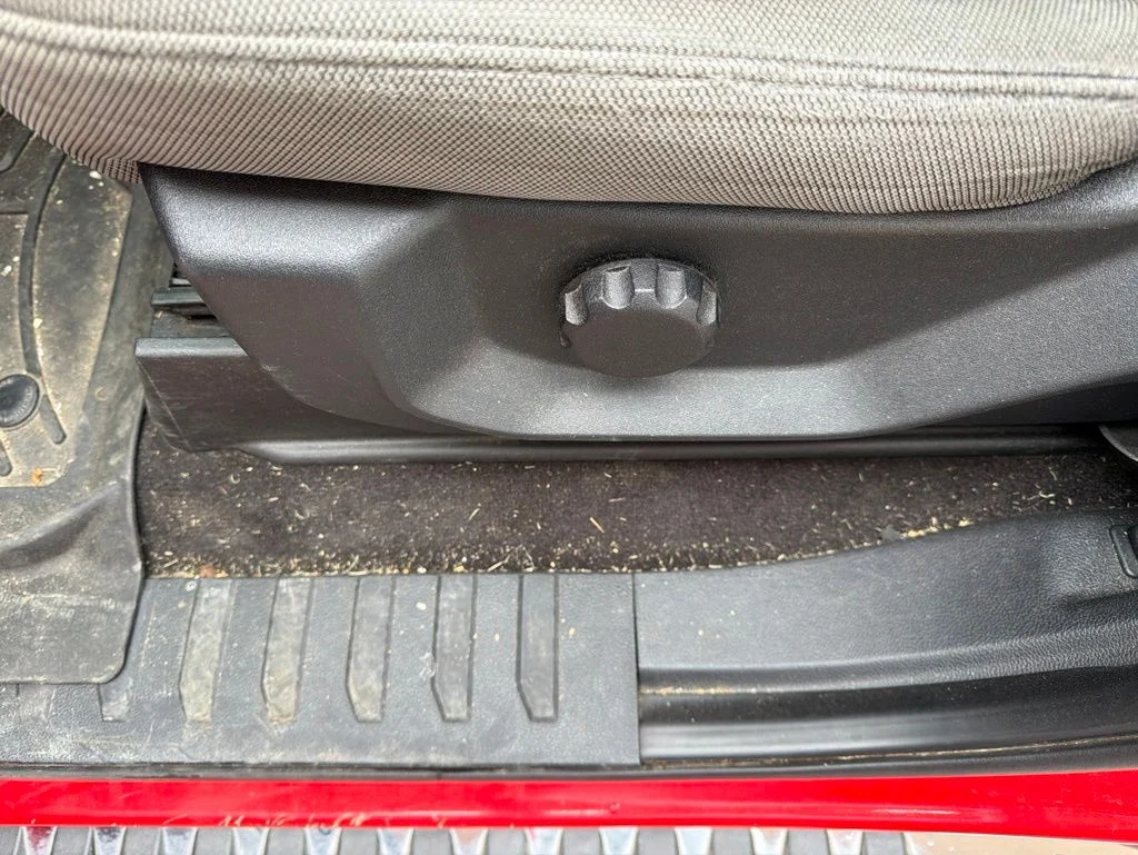 Used 2020  Ford XLT image 11