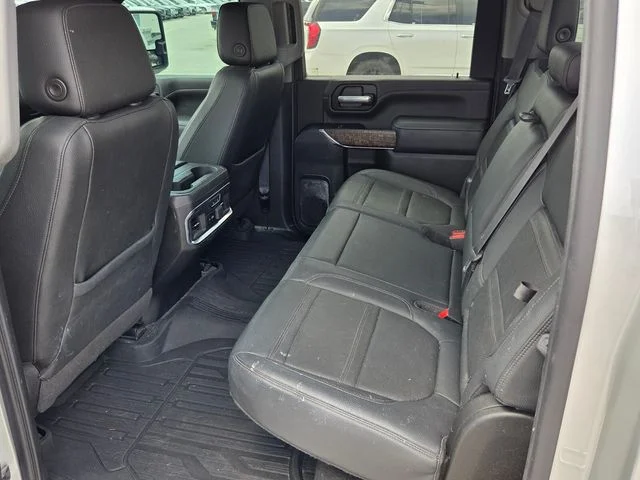 Used 2020 Silver GMC Denali image 9