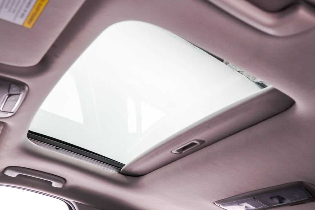 Used 2022 Silver Kia EX image 20