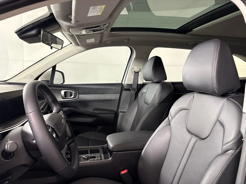 New 2026 Ivory Silver Kia S image 27