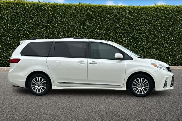 Certified Used 2019 White Toyota XLE image 3