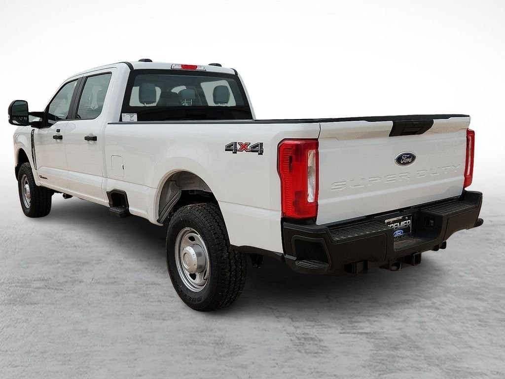 New 2026 Oxford White Ford F-350® XL image 7