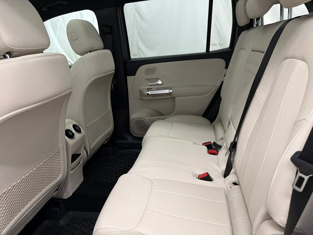 New 2026 Gray Mercedes-Benz GLB 250 image 19