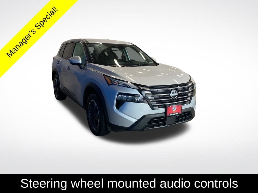 Used 2025 Silver Nissan SV image 14