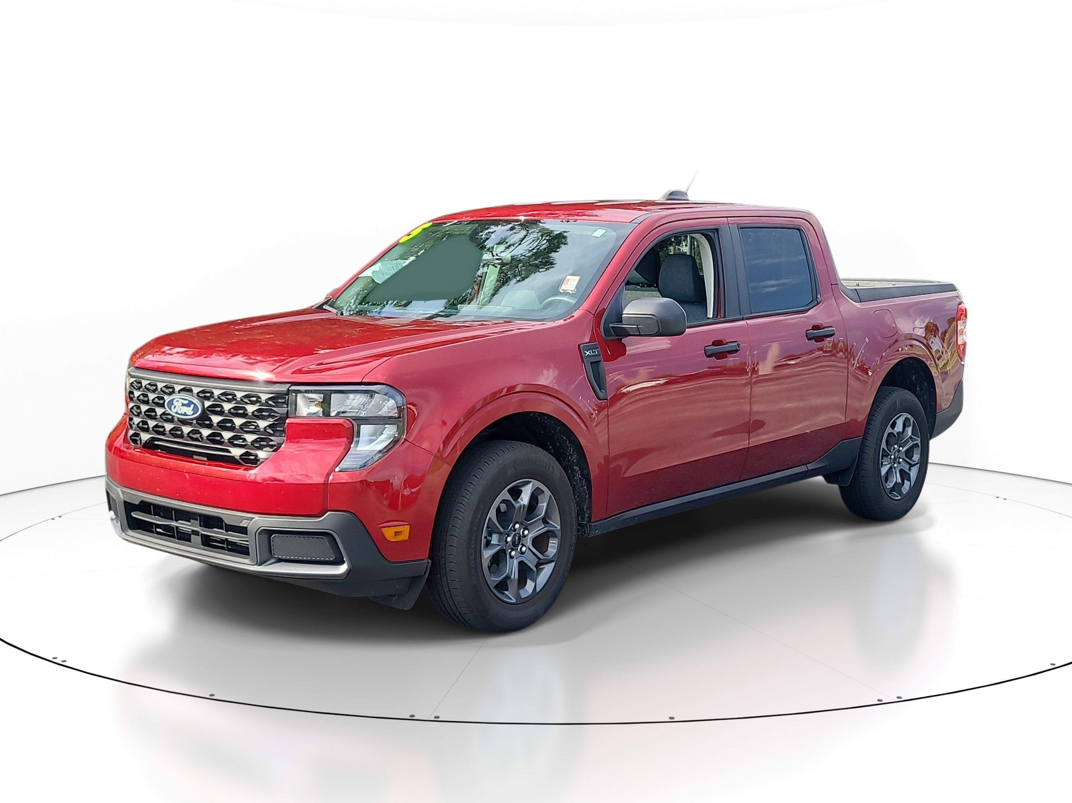 Used 2025 Ruby Red Metallic Ford XLT image 3