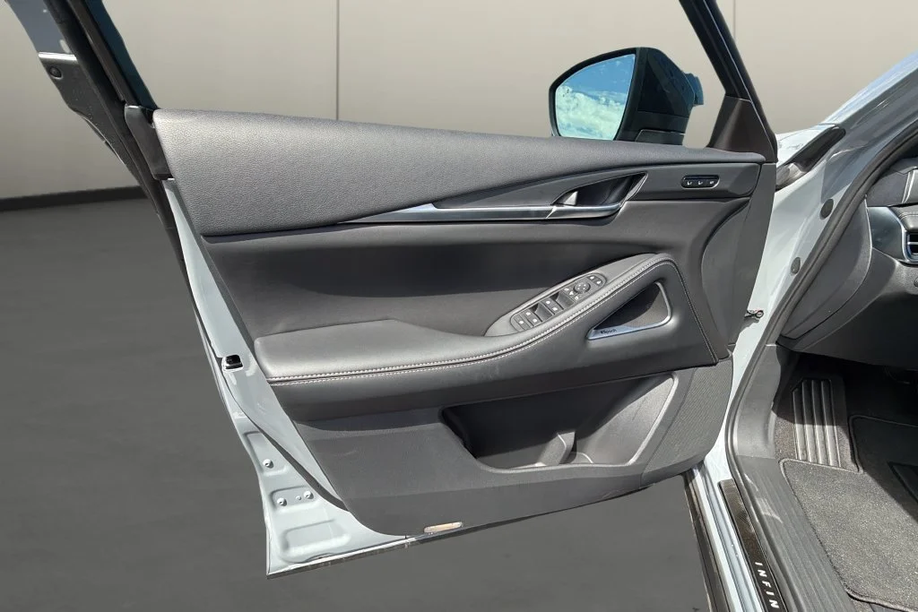 New 2027 HARBOR GRAY INFINITI Sport AWD image 13