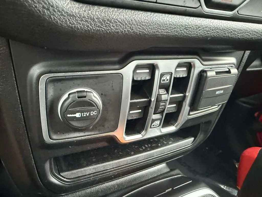 Used 2025 Red Jeep Sport image 30