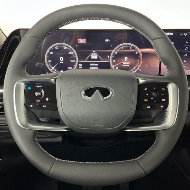 New 2027 Silver INFINITI LUXE image 14