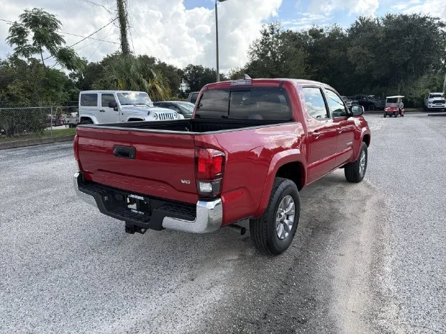 Used 2019 Red Toyota SR5 image 4