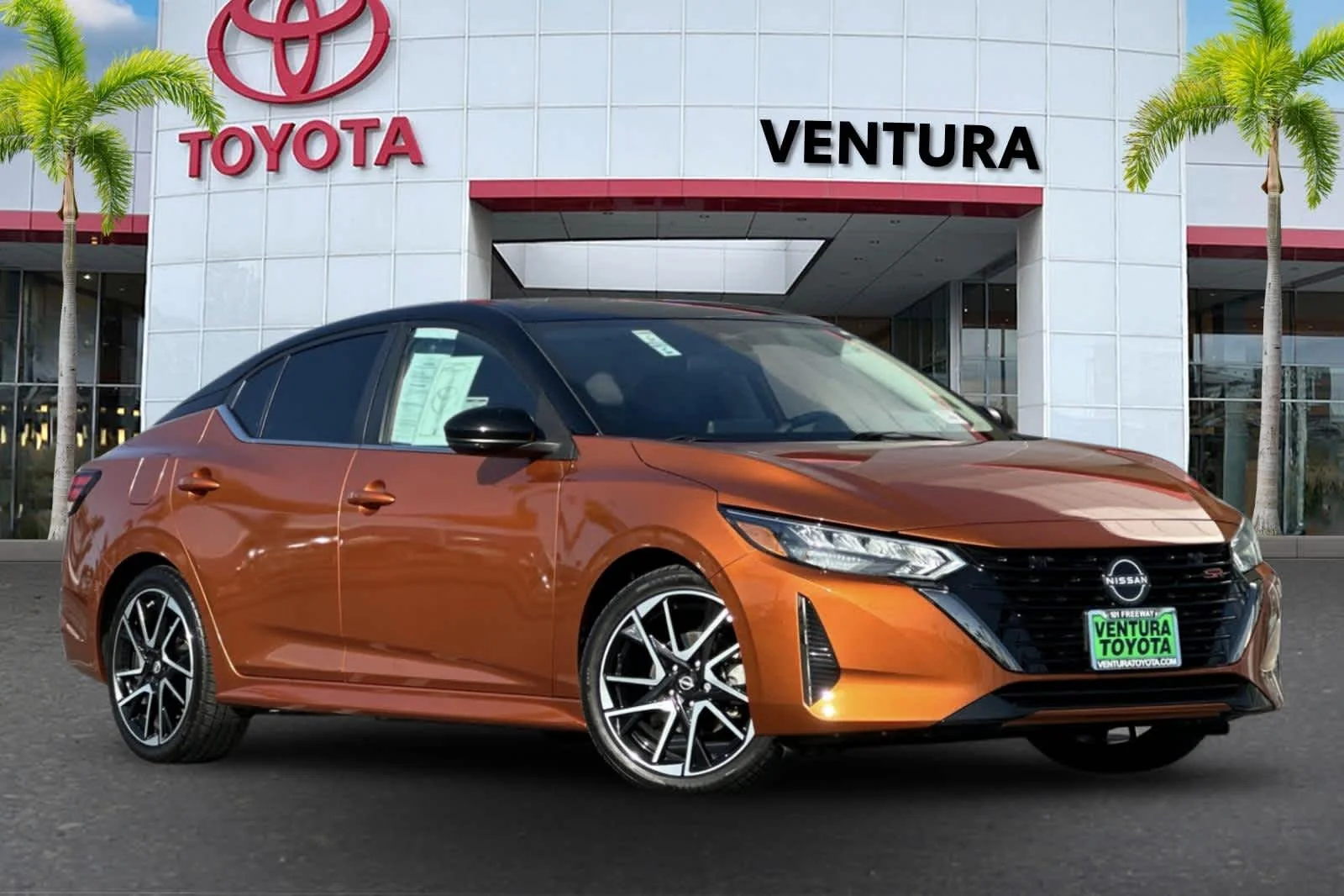 Used 2024 Monarch Orange Metallic/Super Black Nissan SR image 2
