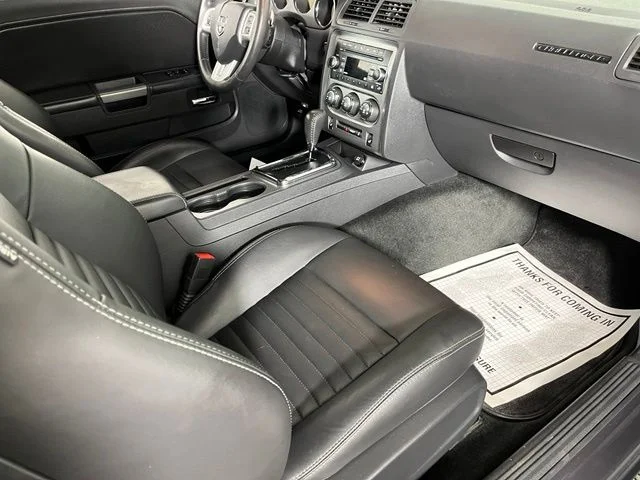 Used 2014 Gray Dodge R/T image 33