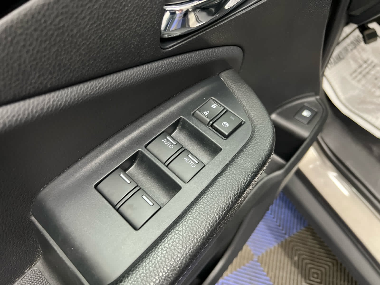 Used 2020 Pacific Pewter Metallic Honda RTL-E image 18