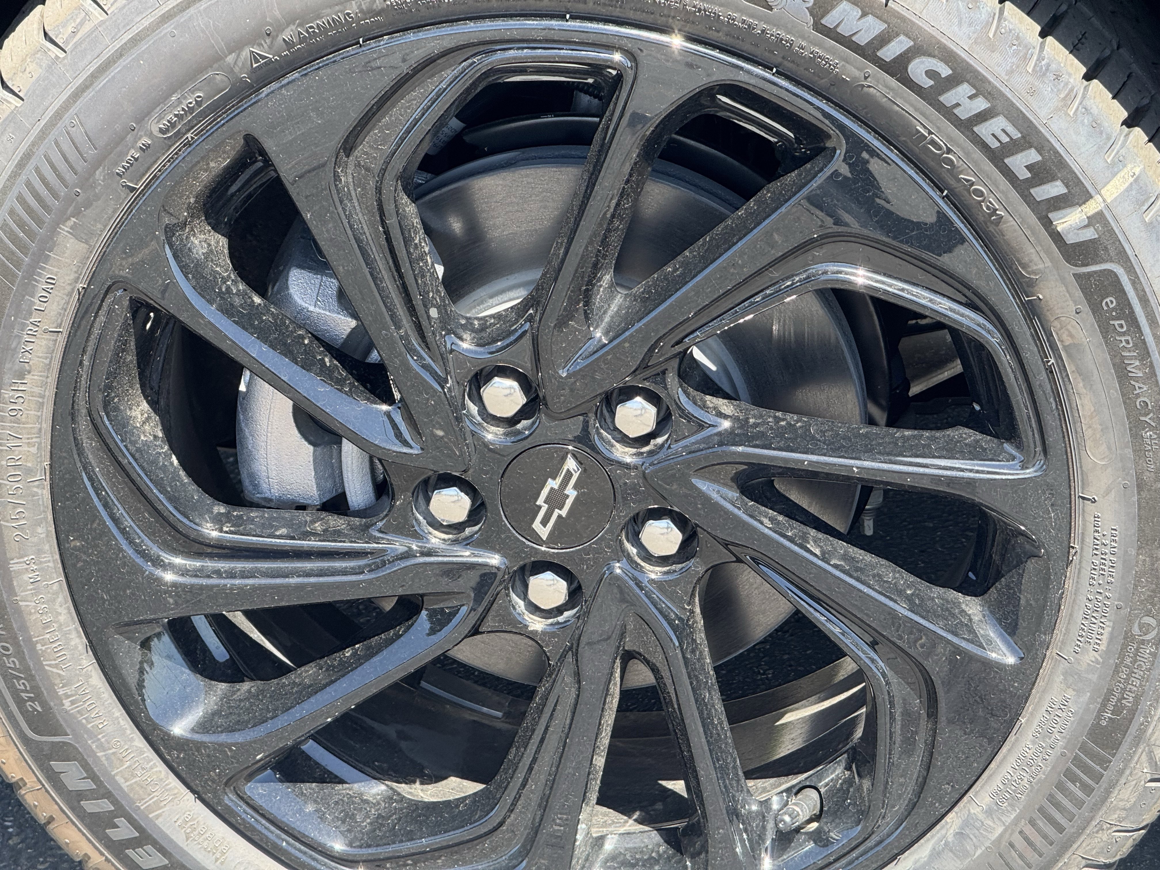 2027 Chevrolet Bolt RS - Photo 9