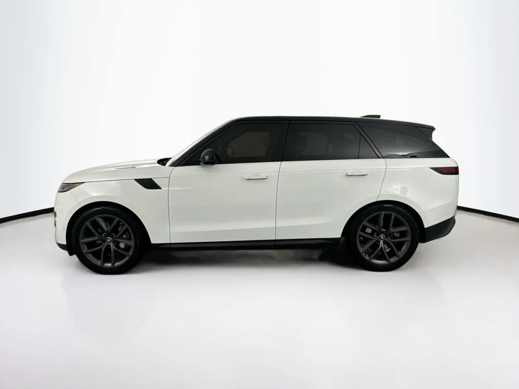 Used 2025 White Land Rover SE image 8