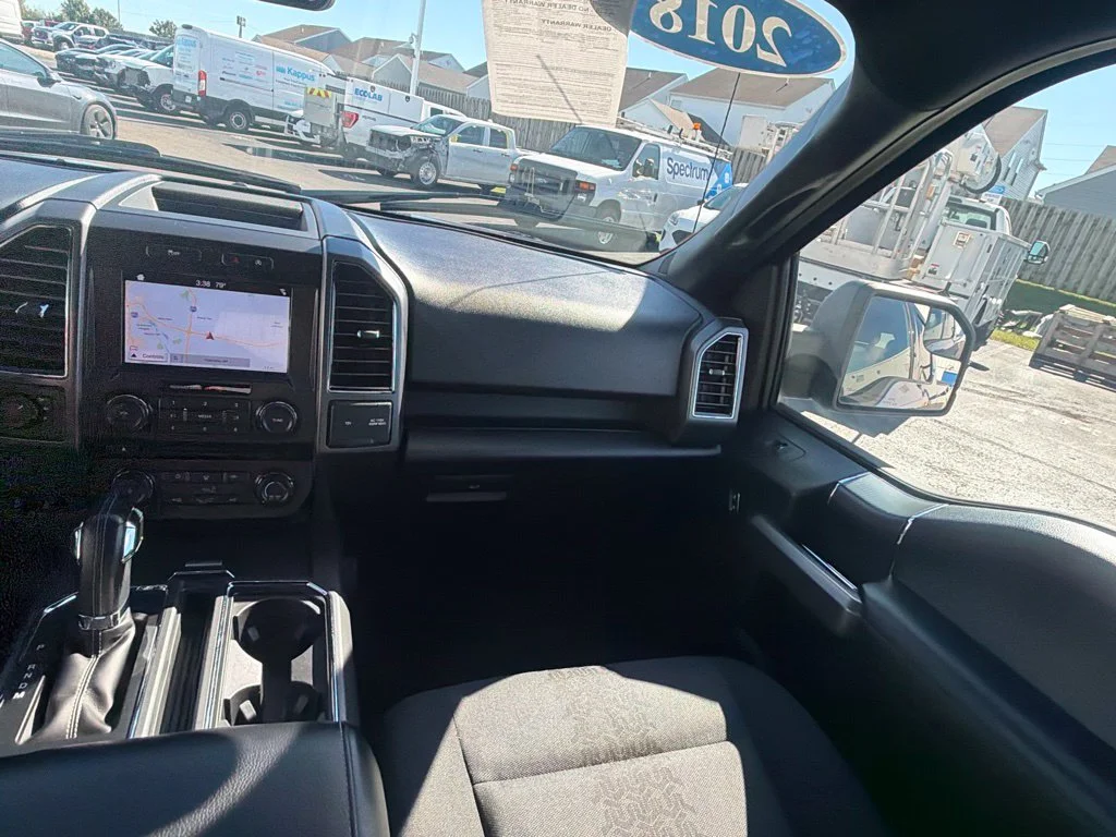 Used 2018 Lightning Blue Ford XLT image 23