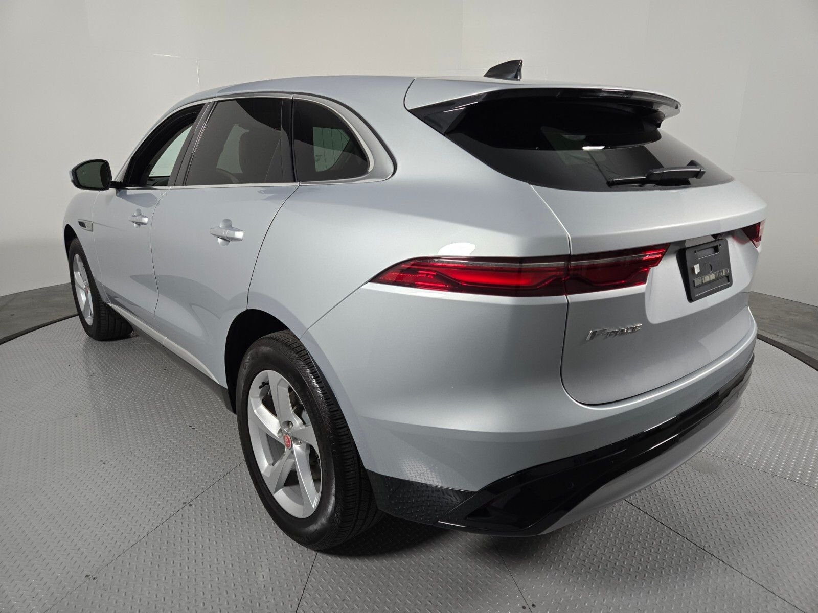 2023 Jaguar F-Pace S - Photo 17