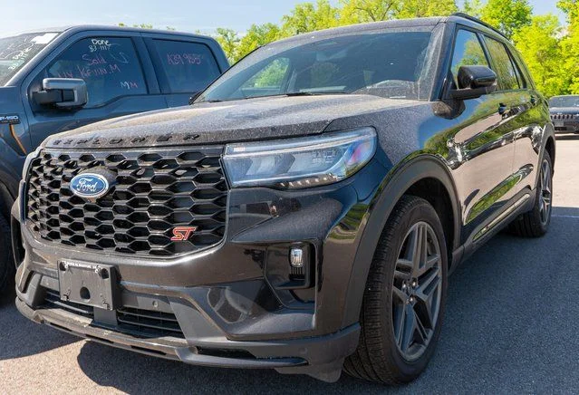 Used 2025 Agate Black Metallic Ford ST image 1