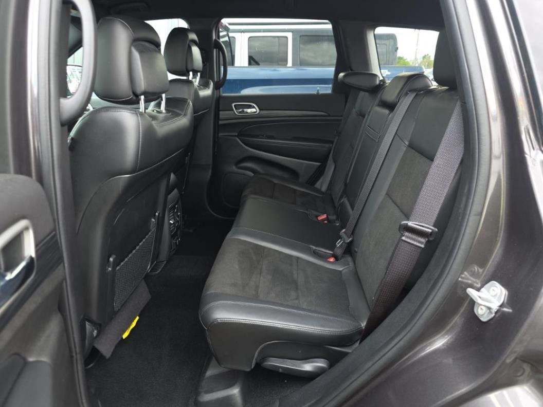 Used 2021 Granite Crystal Metallic Clearcoat Jeep Laredo X image 8