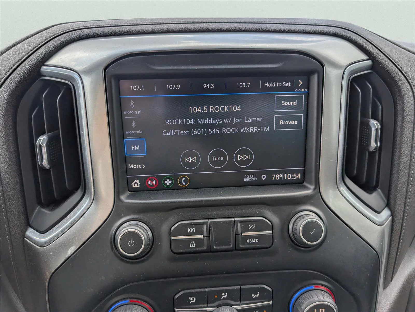 Used 2019 HAVANA BROWN METALLIC Chevrolet RST image 15