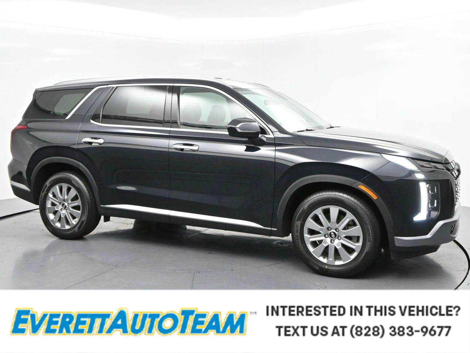 Used 2023 Moonlight Cloud Hyundai SEL image 1