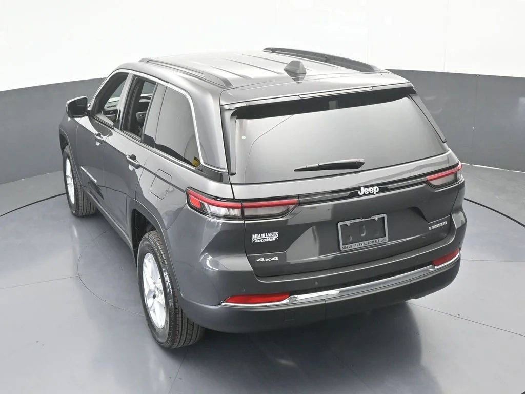 New 2026 Baltic Gray Metallic Clearcoat Jeep Laredo X image 47