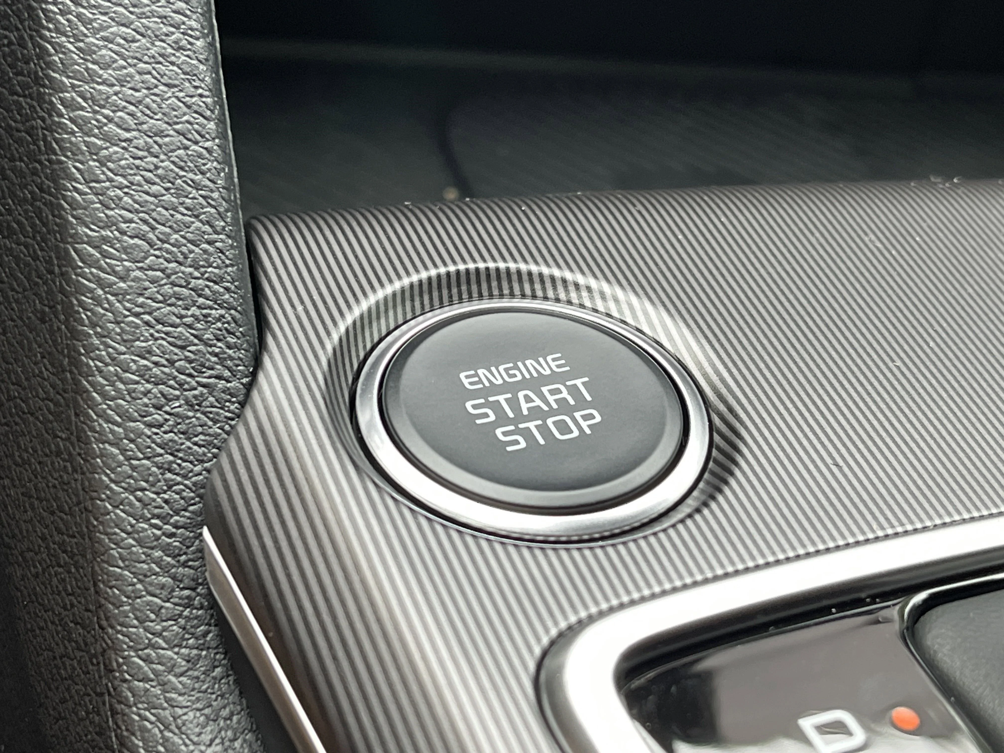2026 Kia Sportage EX - Photo 13