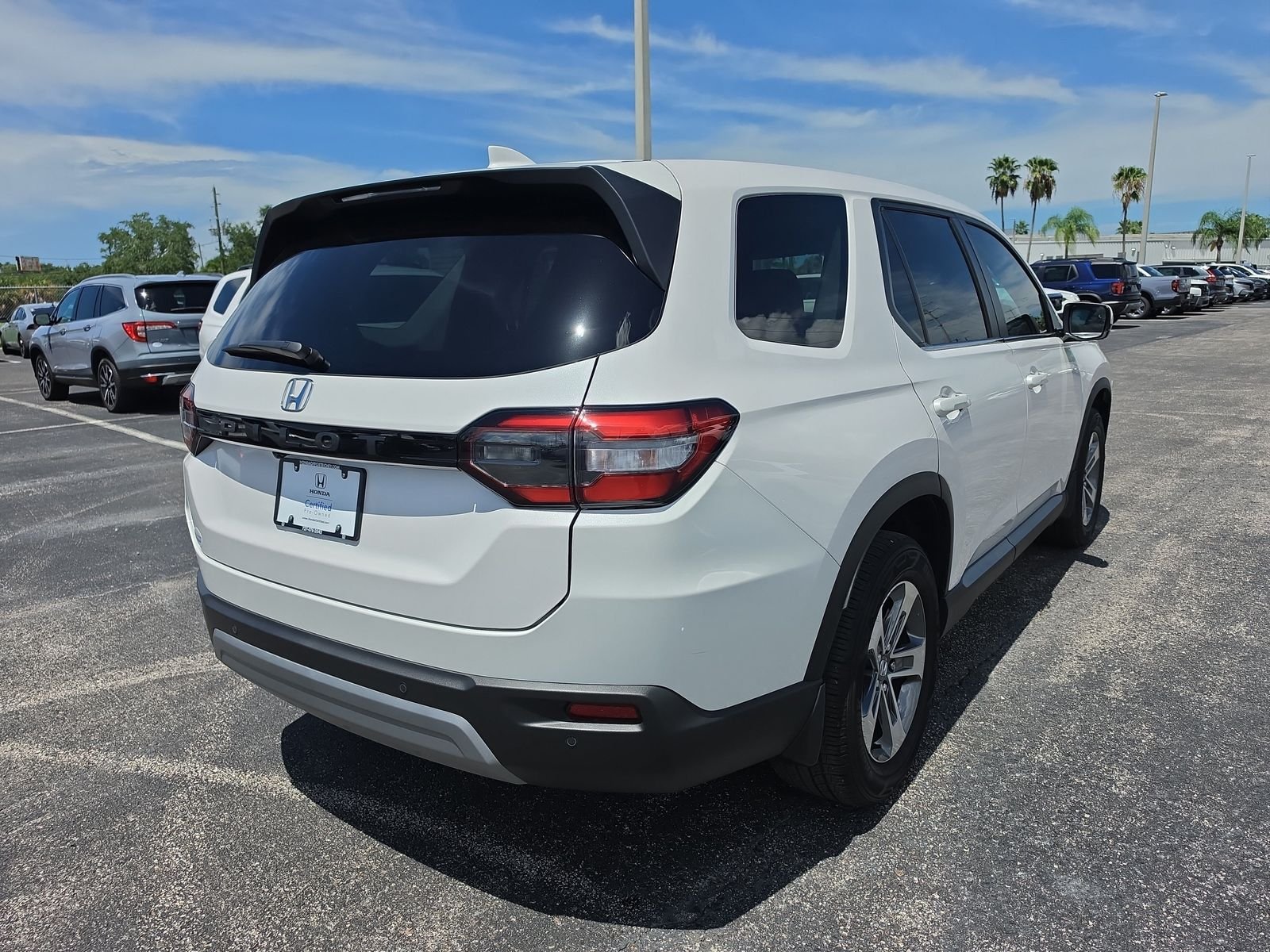 Used 2025 Platinum White Pearl Honda EX-L image 3