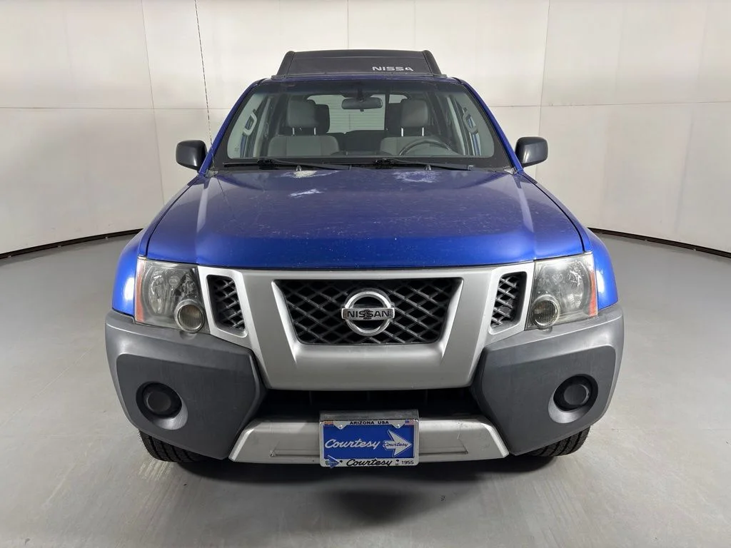 Used 2014 Blue Nissan X image 3