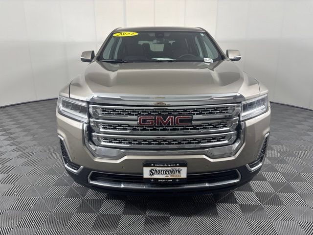 Used 2023 Light Stone Metallic GMC SLE image 35