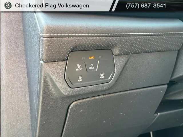 New 2026 Green Volkswagen 2.0T SE w/Technology image 18