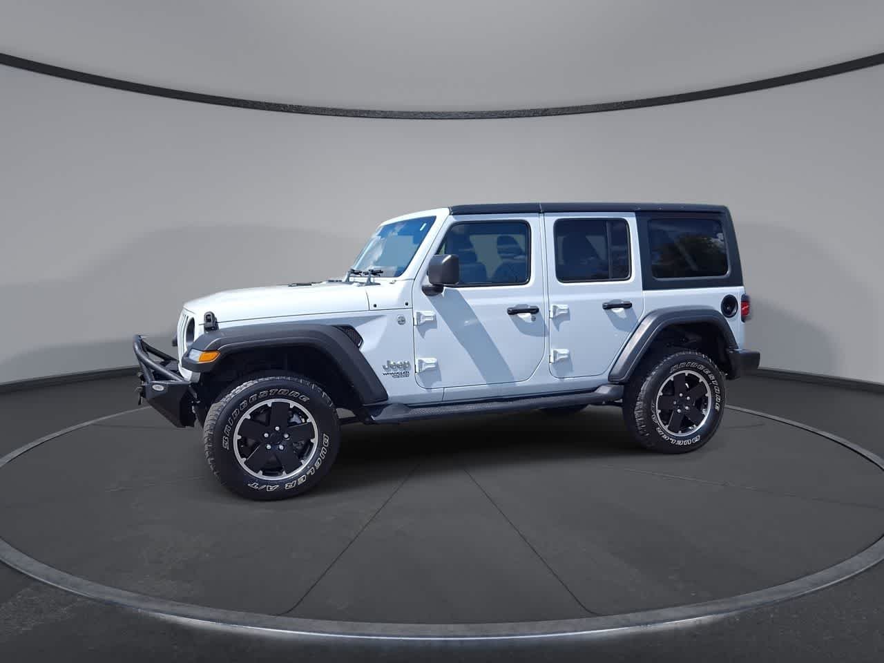 Used 2018 Bright White Clearcoat Jeep Sport S image 4