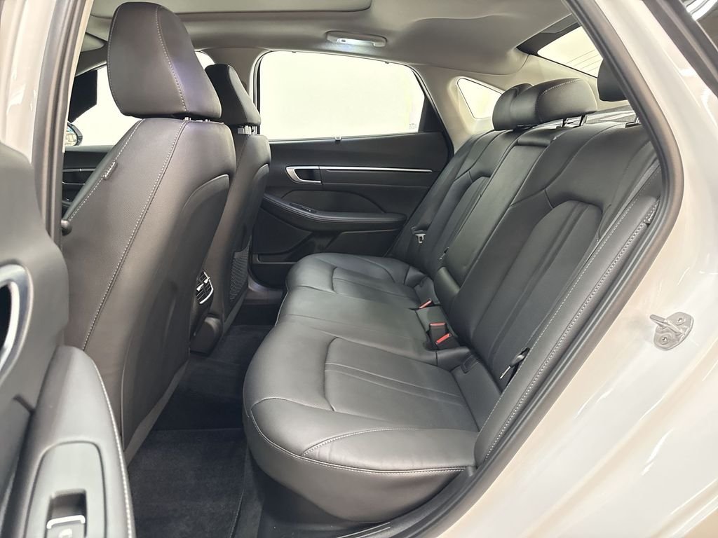 Used 2024 White Hyundai Limited image 16