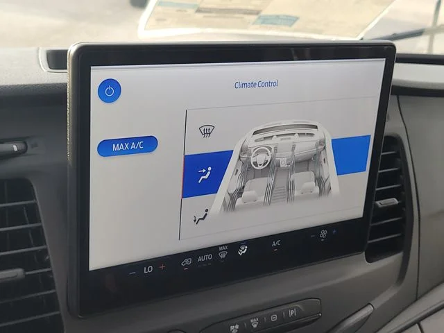 New 2026 Oxford White Ford Base image 22