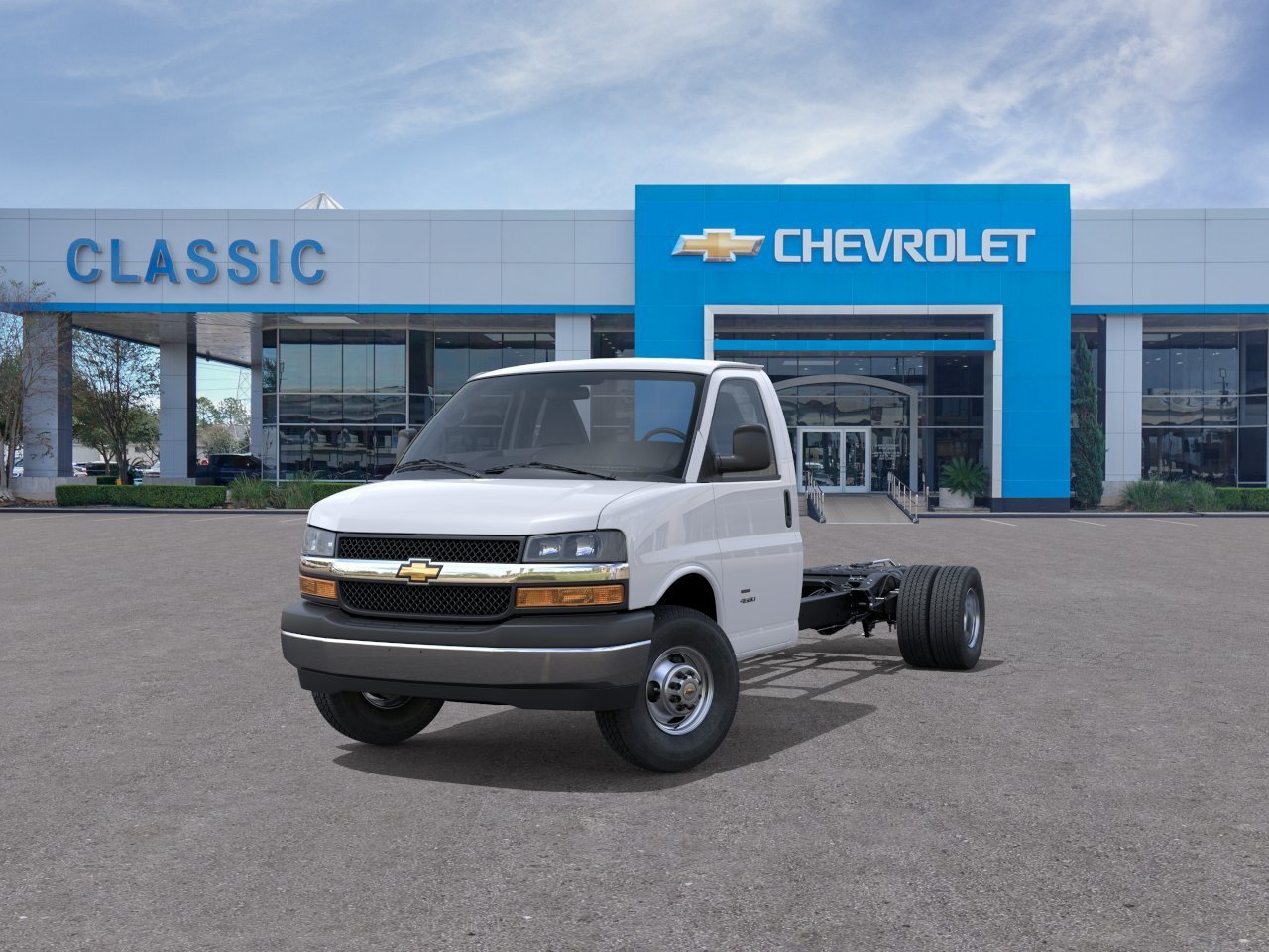 New 2026 Summit White Chevrolet 1WT image 8