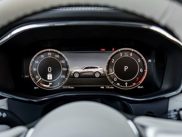 New 2026 Santorini Black Jaguar P250 R-Dynamic S image 17
