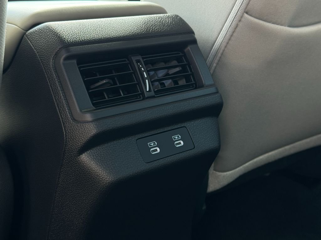 2025 Honda Accord SE - Photo 15
