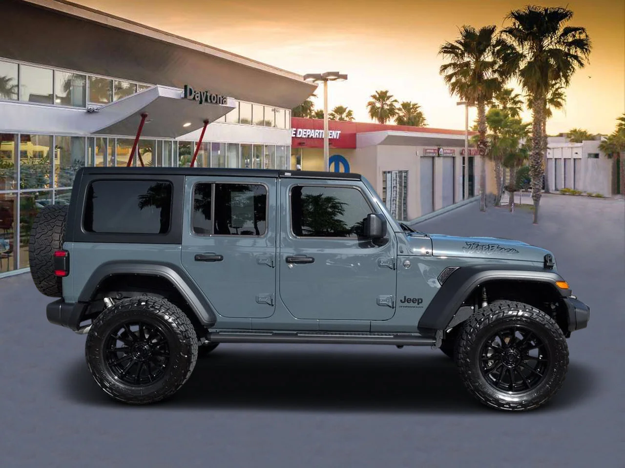 Used 2025 Anvil Clearcoat Jeep Sport S image 2