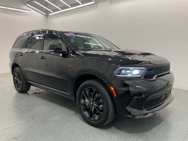 New 2026 Diamond Black Clear-Coat Exterior Paint Dodge GT Plus image 8