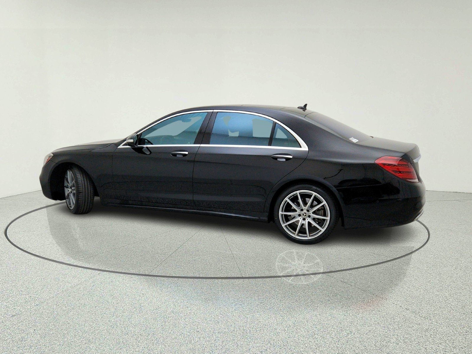 Used 2018 Black Mercedes-Benz S 450 image 13
