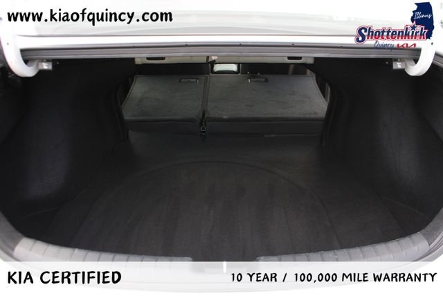Used 2024 White_pearl Kia LXS image 19