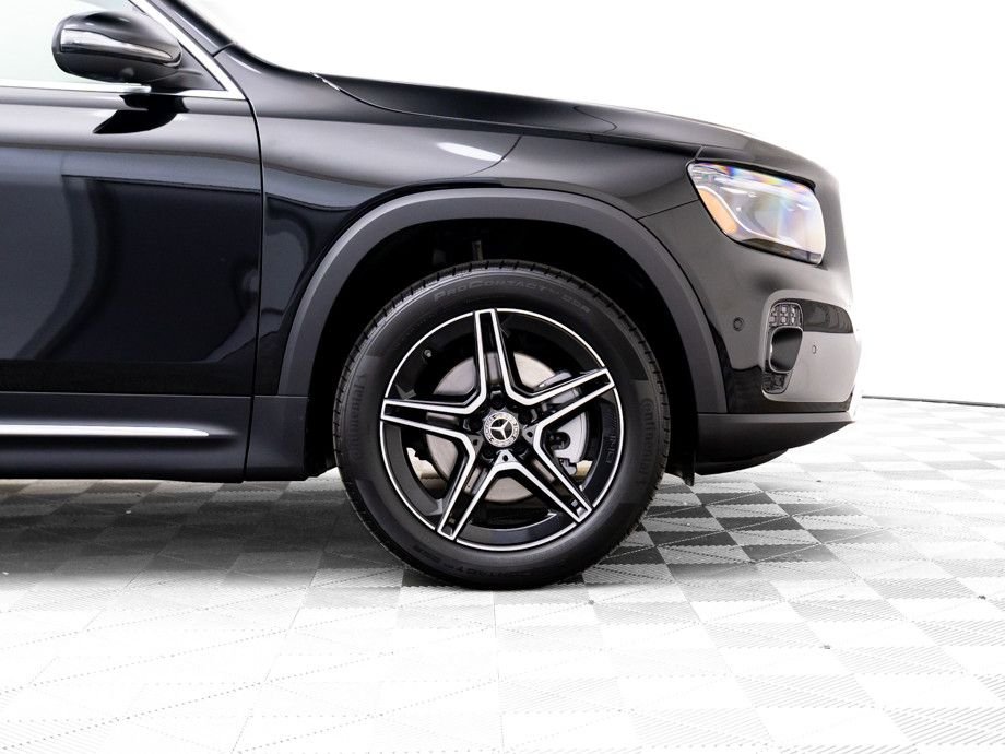 New 2026 Night Black Mercedes-Benz GLB 250 image 38