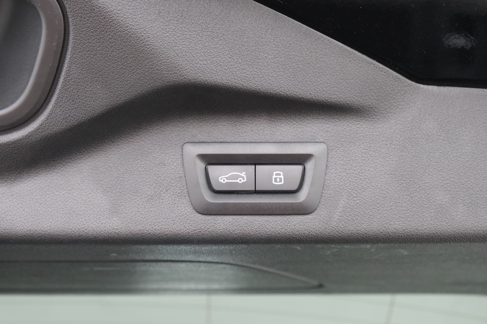 Used 2024 Black Sapphire Metallic BMW xDrive40i image 41