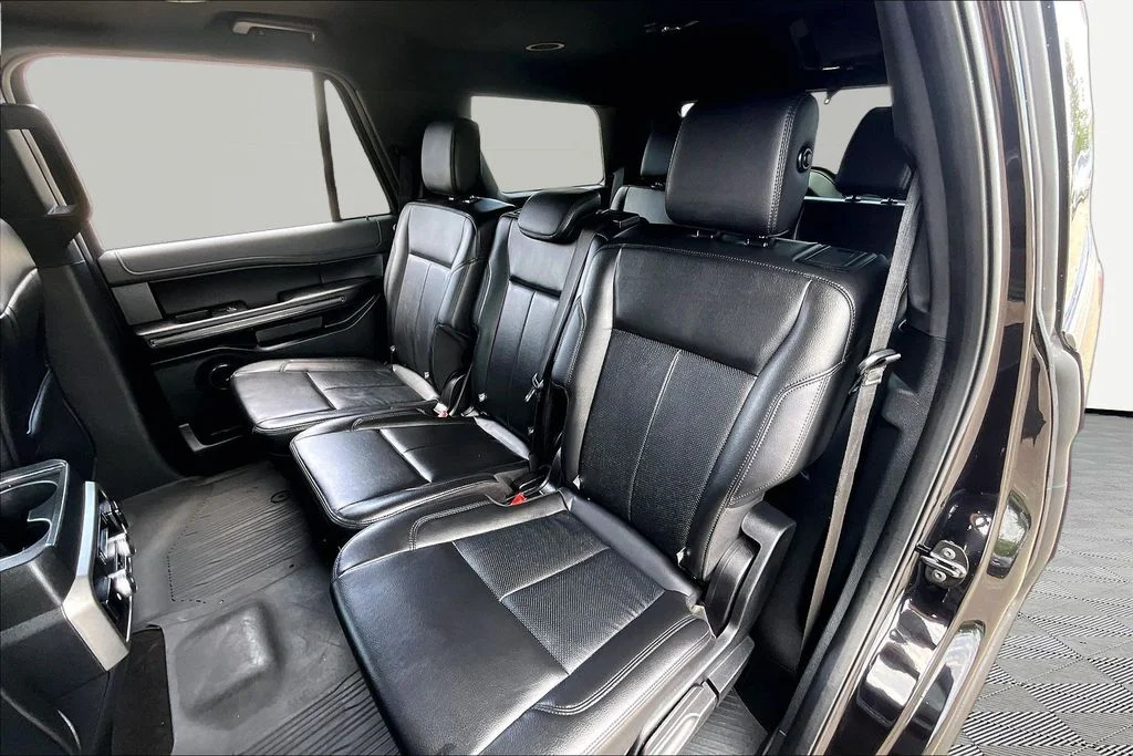 Certified Used 2020 Agate Black Metallic Ford XLT image 26