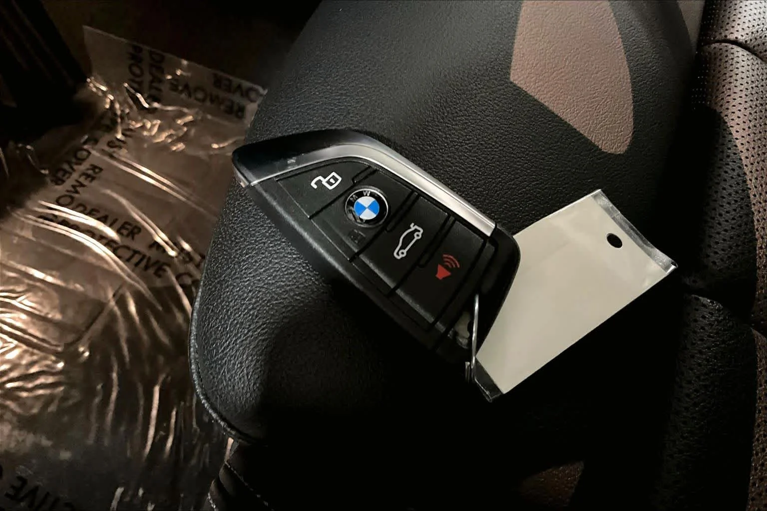 Used 2022 Black Sapphire Metallic BMW xDrive30i image 15