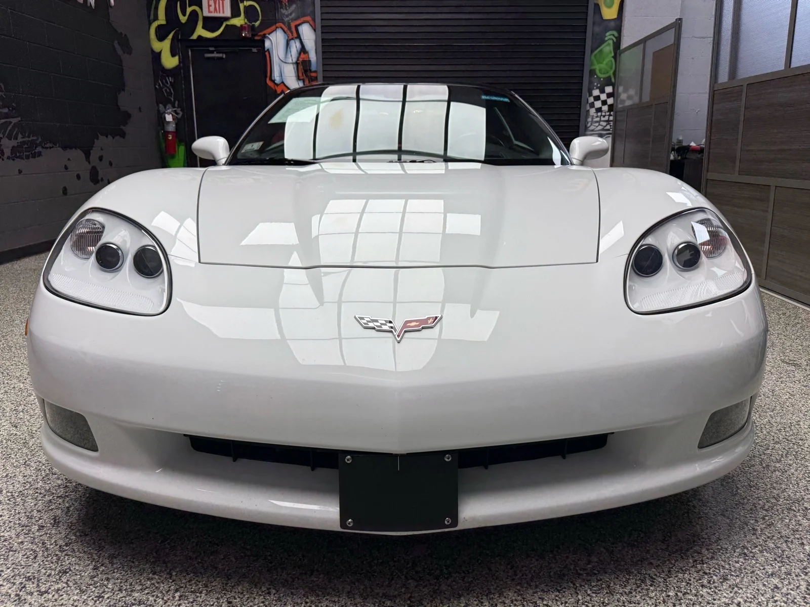 Used 2012 Arctic White (10u) Chevrolet Base image 2