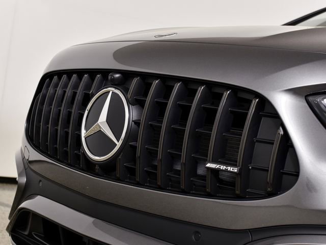New 2026 Mountain Grey Metallic Mercedes-Benz GLA 35 AMG® image 55